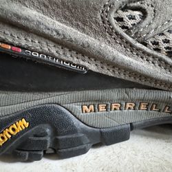 Men’s Merrill Size 10 Hiking Boots