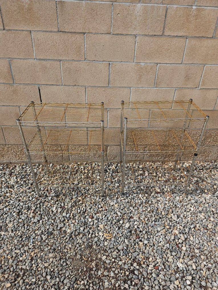 2 Metal Shelf Units