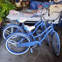 2 Bike Beach Cruiser 24 "( Like New 