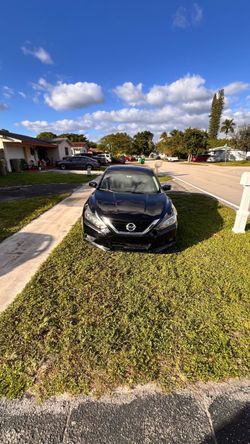 Nissan Altima Black Sedan 2016