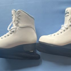 Jackson Figure Skates Size 8