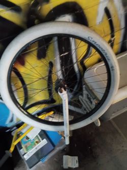See willing to trade for very nice 20-in parts rims and tubes and tires