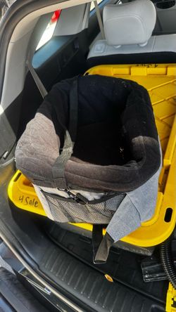 Dog seat