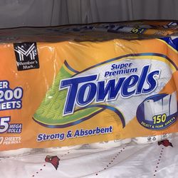 Brand new Members Mark Paper towels 15 mega rolls 150 sheets per roll