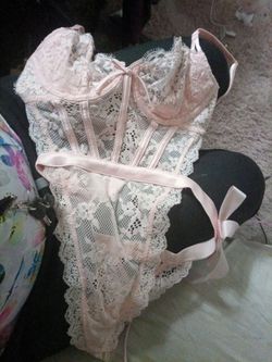Victoria's secret / bath & body works