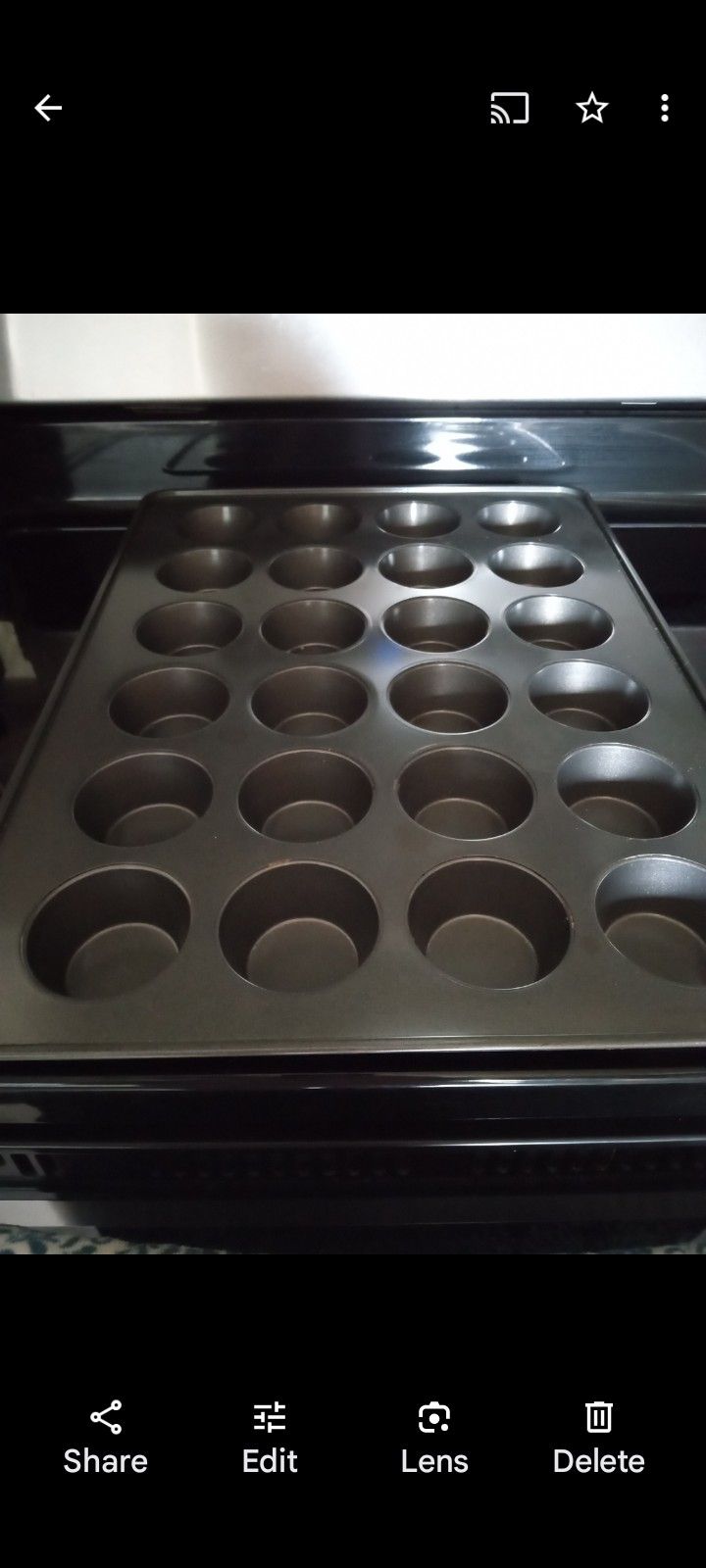 Wilton 24 Count Muffin/Cupcake Pan