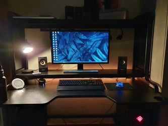 FREDDE desk