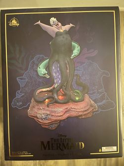 Disney Figurine The Little Mermaid & Ursula