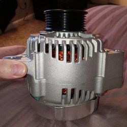NEW 12v 80A Alternator for a Honda