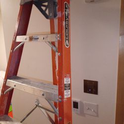 Louisville Fiberglass  Orchid Ladder