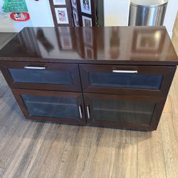 Entertainment center / TV Stand