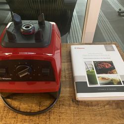 Vitamix VMO197 Blender With Book.  No Pitcher!