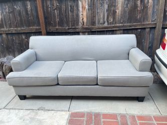 Couch grey