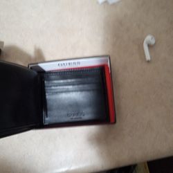 Guess Wallet 