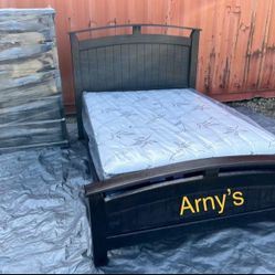 Full Size Pine Solid Wood Bed With Twin Trundle And Both Mattresses & Chest Included 