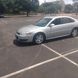 2011 Chevy Impala Lt 