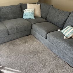Dark blue/grey 2-piece sectional couch