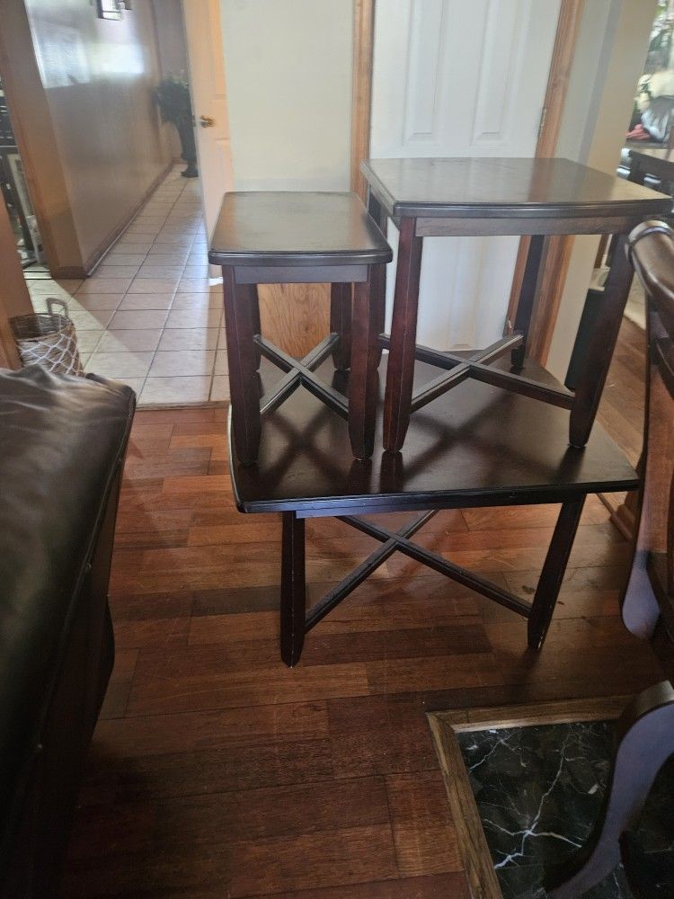 TABLE AND 2 COFFEE TABLES