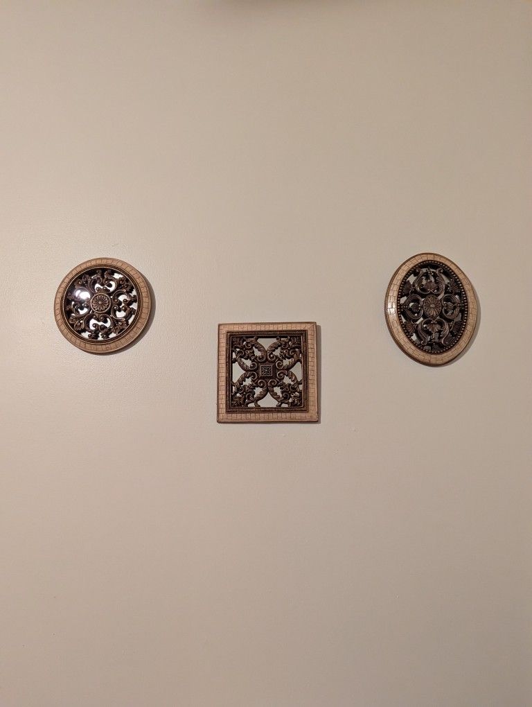 Set Of 3 Small Decorative Mirrors
