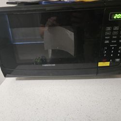900 Watt Microwave