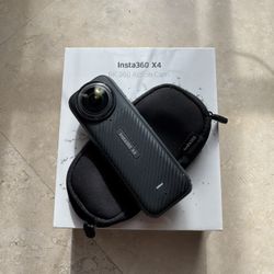 Insta360 X4