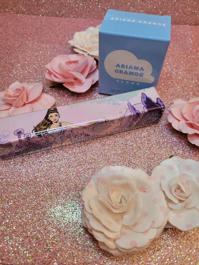 Ariana Grande R.E.M Eau De Parfum And Special Edition Airpod Case