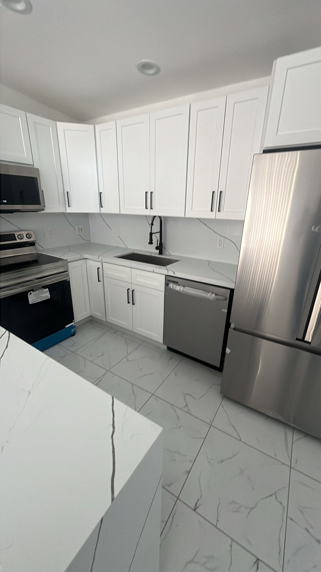 Kitchen Cabinets For Sale!