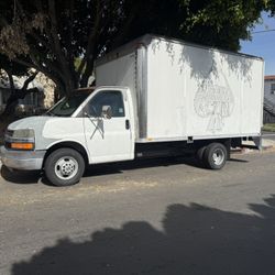 2003 Chevrolet Express 3500 Box Truck 16 