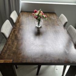 Dinning Table 