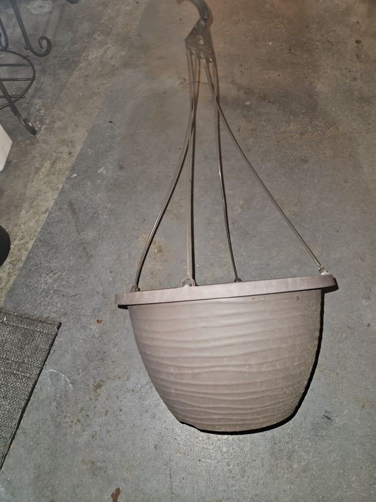 Free Hanging Plant Basket