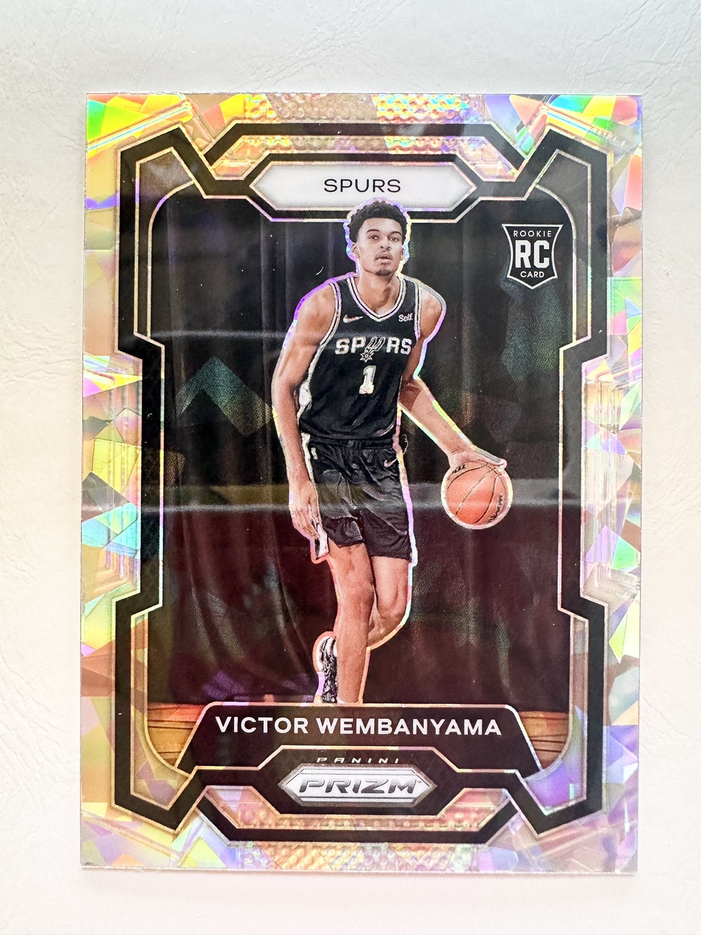 2023-24 Panini Prizm #136 VICTOR WEMBANYAMA Rookie Cracked Ice Spurs RC Wemby