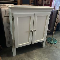 White Cabinet