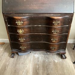 Antique Mohagany Governor Winthrop Drop Front Clawfoot Desk