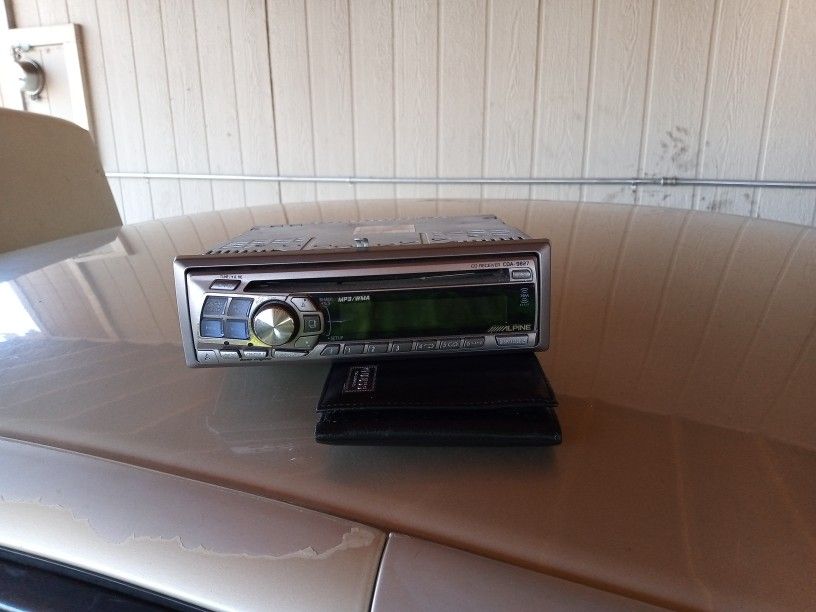 Alpine CD Player