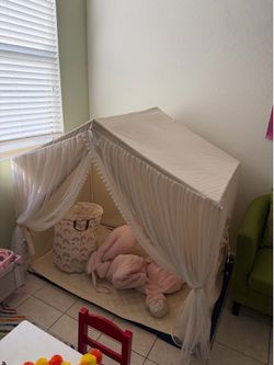 Play tent