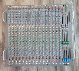 Crest Audio X-20RM Professional Monitor Console, 12 Mono + 4 Stereo Inputs