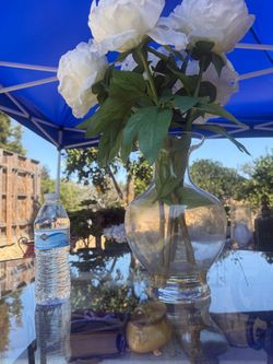 BEUTIFULL ARTIFICIAL FLOWER VASE