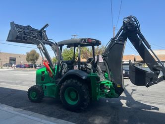 Backhoe Loader 4@4 wheels Drive