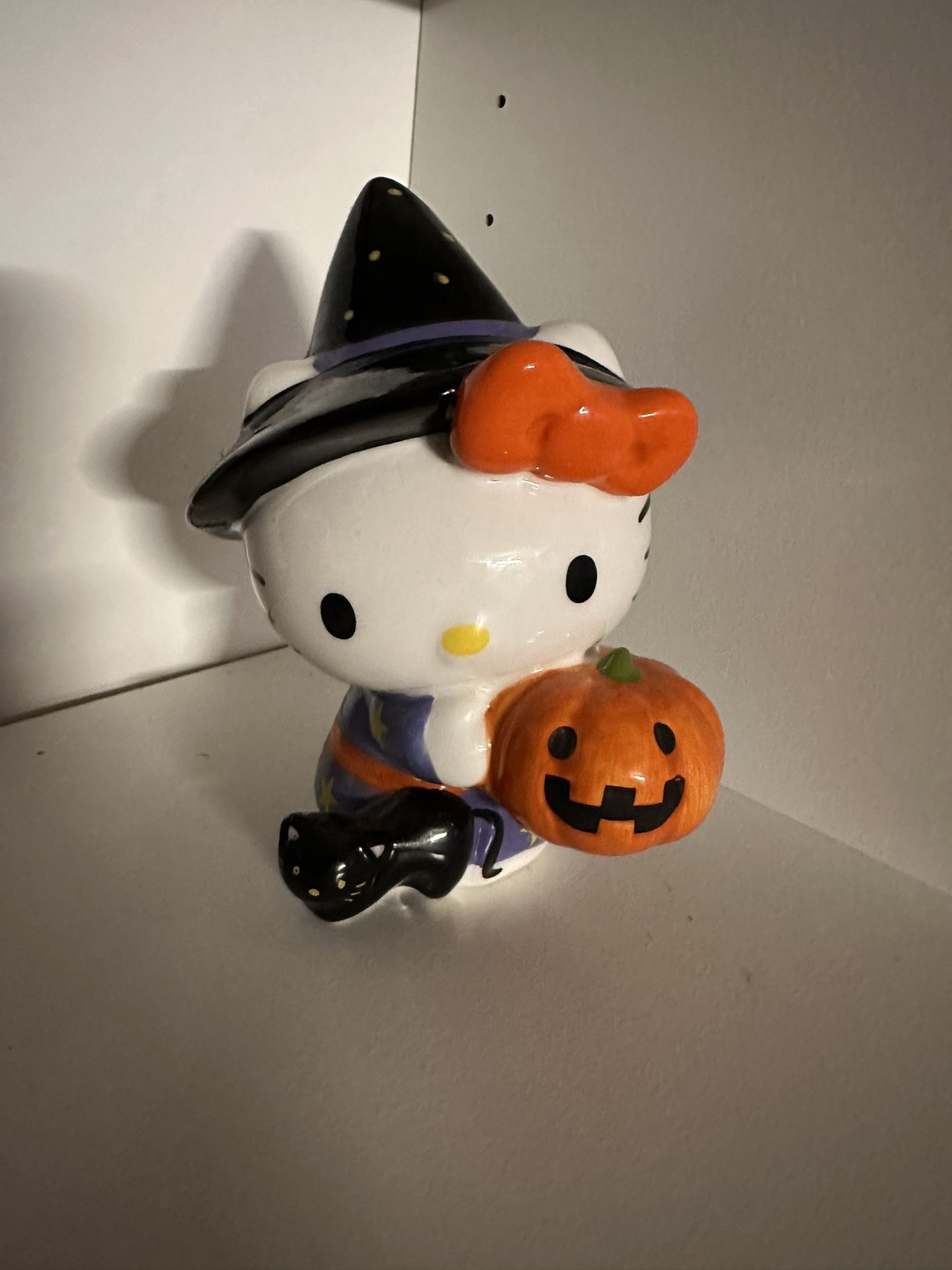 Hello Kitty Halloween Ceramic