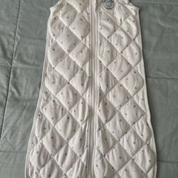Dreamland weighted baby sleep sack in size medium