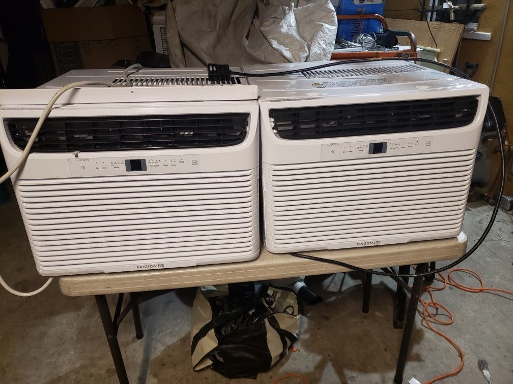 Windows AC FRIGIDAIRE