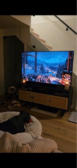 Samsung 55” tv with legs and cord