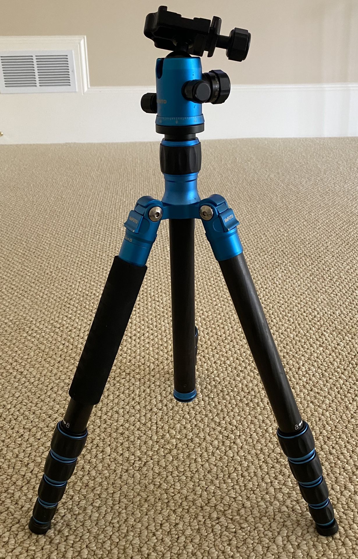 MeFoto C1350 Carbon Fiber Roadtrip Tripod