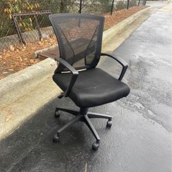 Brand New Office Chairs In Black 