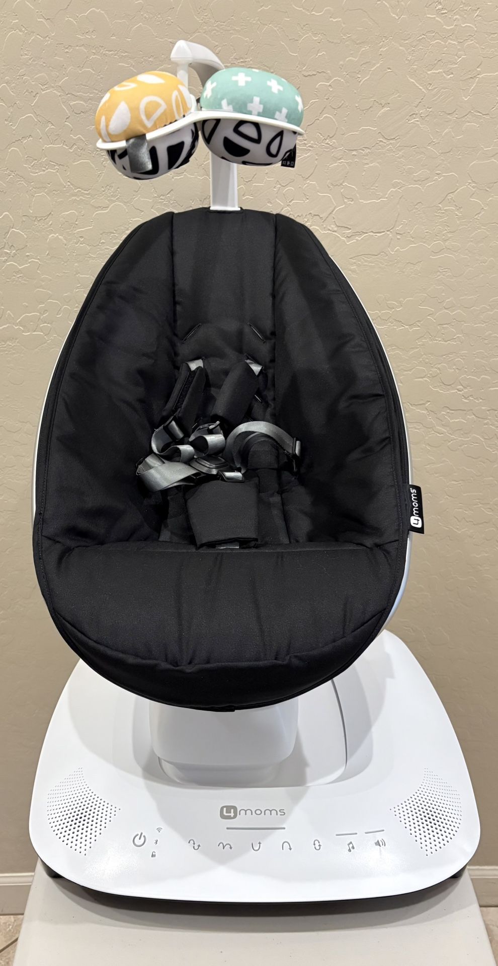 4 Moms Swing NEW MamaRoo Baby Swing