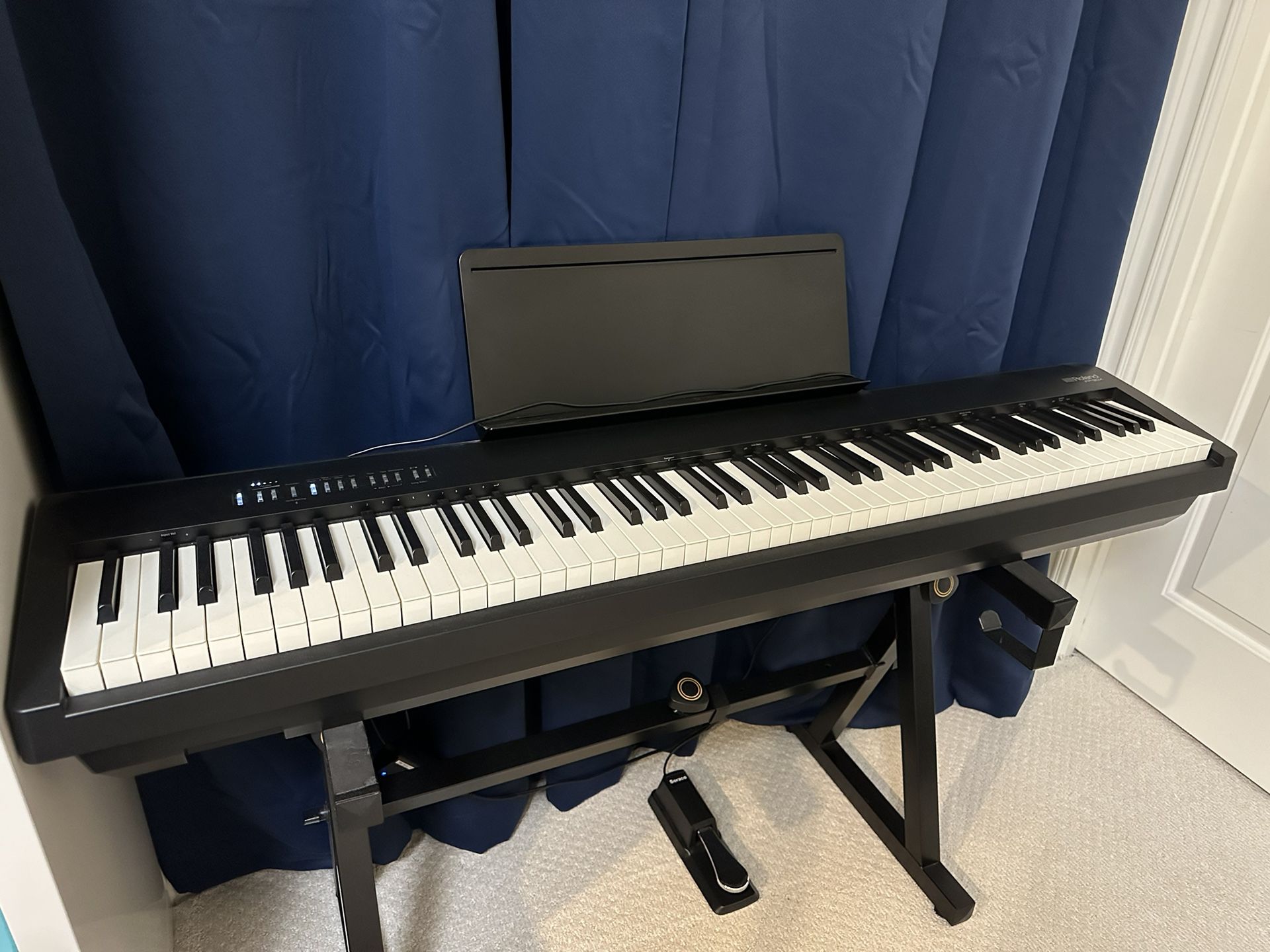 Piano - Roland FP-30X 