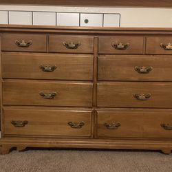 Vintage Solid Maple Dresser - Excellent Condition - 1950s Family Heirloom