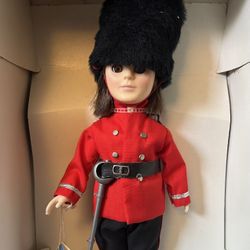 International Porcelain doll; England 🏴󠁧󠁢󠁥󠁮󠁧󠁿 