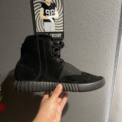 Yeezy Boost 750 Triple Black Size 11