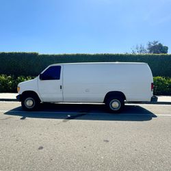2003 Ford Econoline